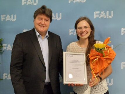 Zum Artikel "Preis für die beste Dissertation des Departments Werkstoffwissenschaften der FAU für Dr. Susanne Heid"